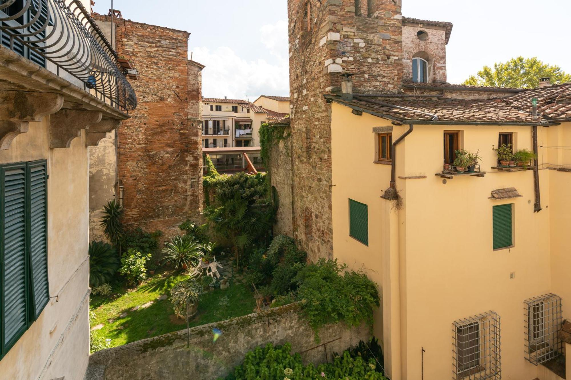 Ferienwohnung Historic Apt In The Center Of Lucca With Balcony Exterior foto